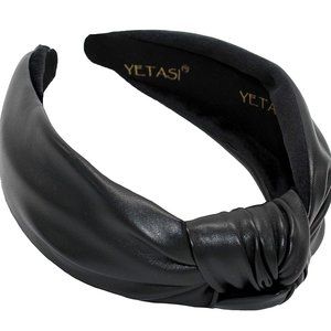 Women's Hair are Uniquely Made of Non Slip Material for Your Comfort. Black Head